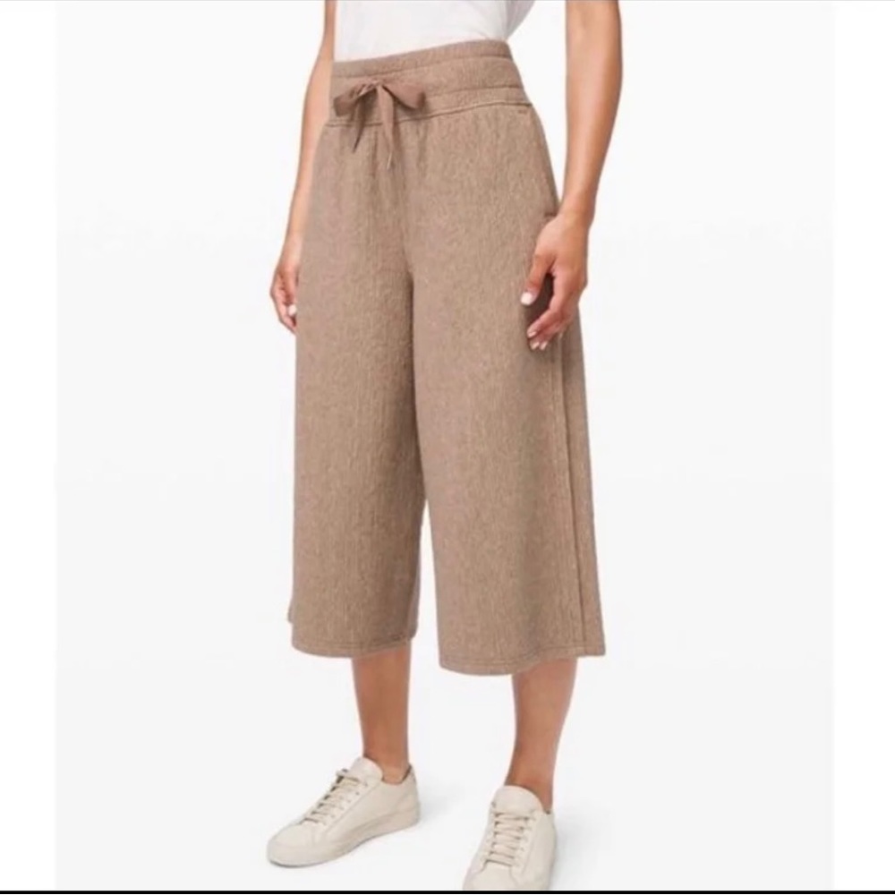 Lululemon Retreat Yourself Textured Crop Pant, sz 10